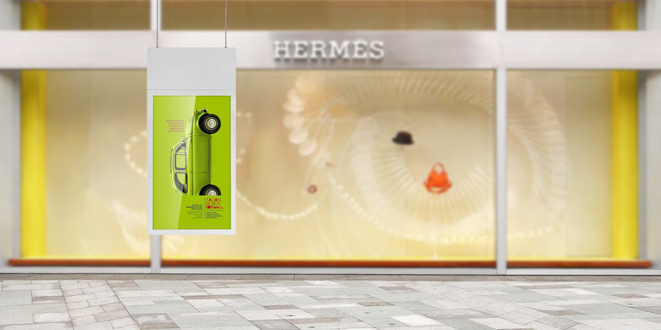 雙面吊掛鈑金常規(guī)款第一代櫥窗高亮廣告機